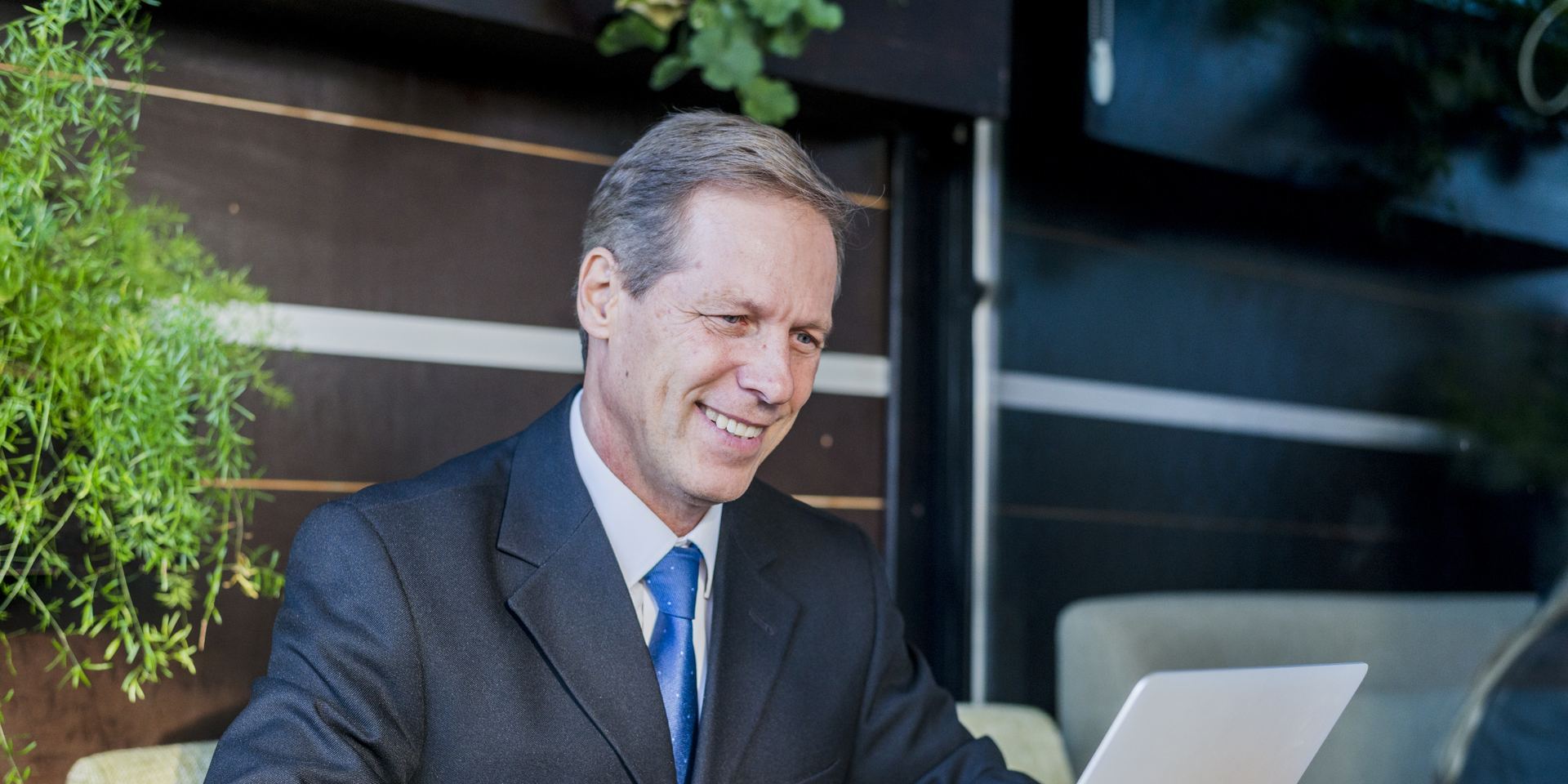 Business owner checking whether the CCPA applies to his company